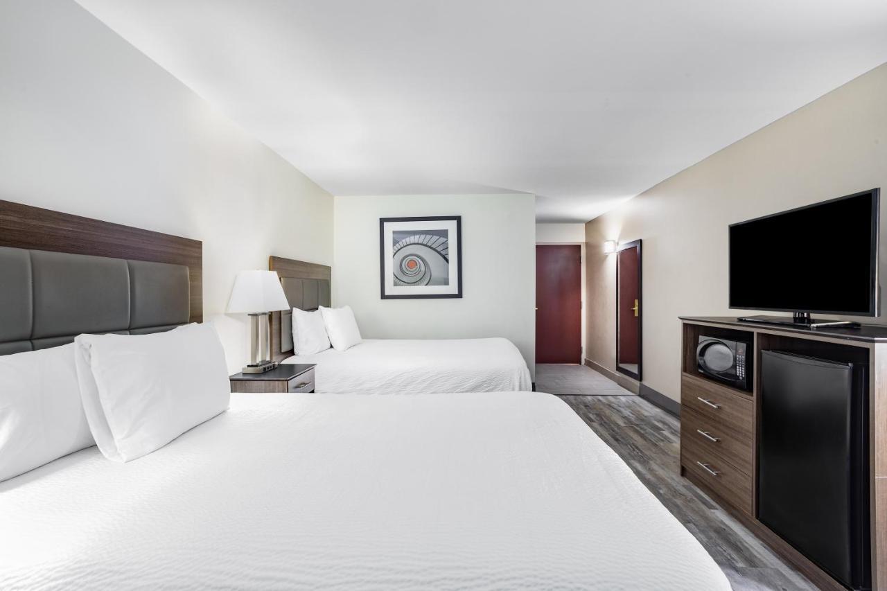 Ramada By Wyndham Hendersonville Exteriér fotografie